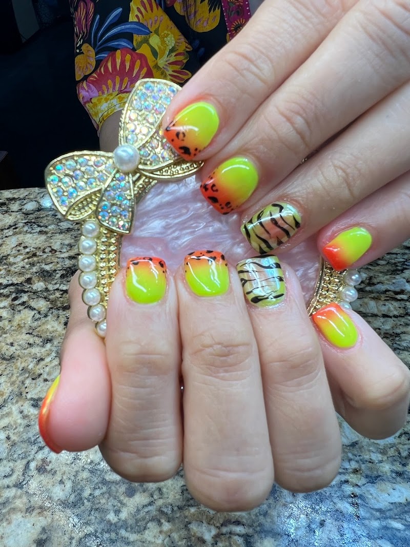 Deluxe Nail Spa