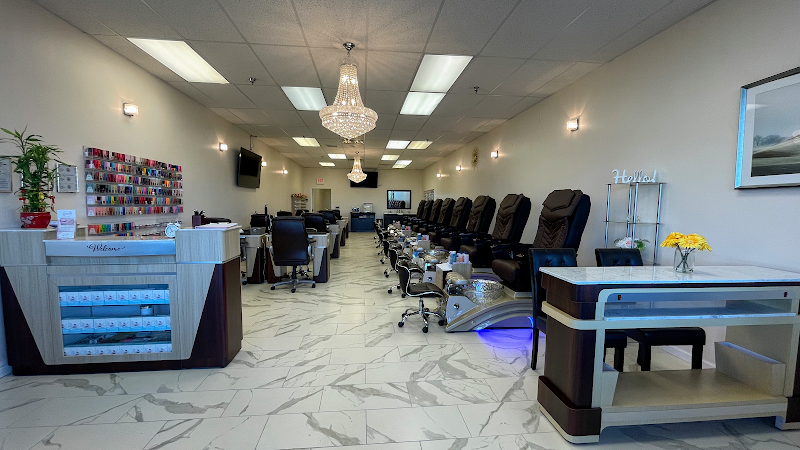 Royal Nails & Spa
